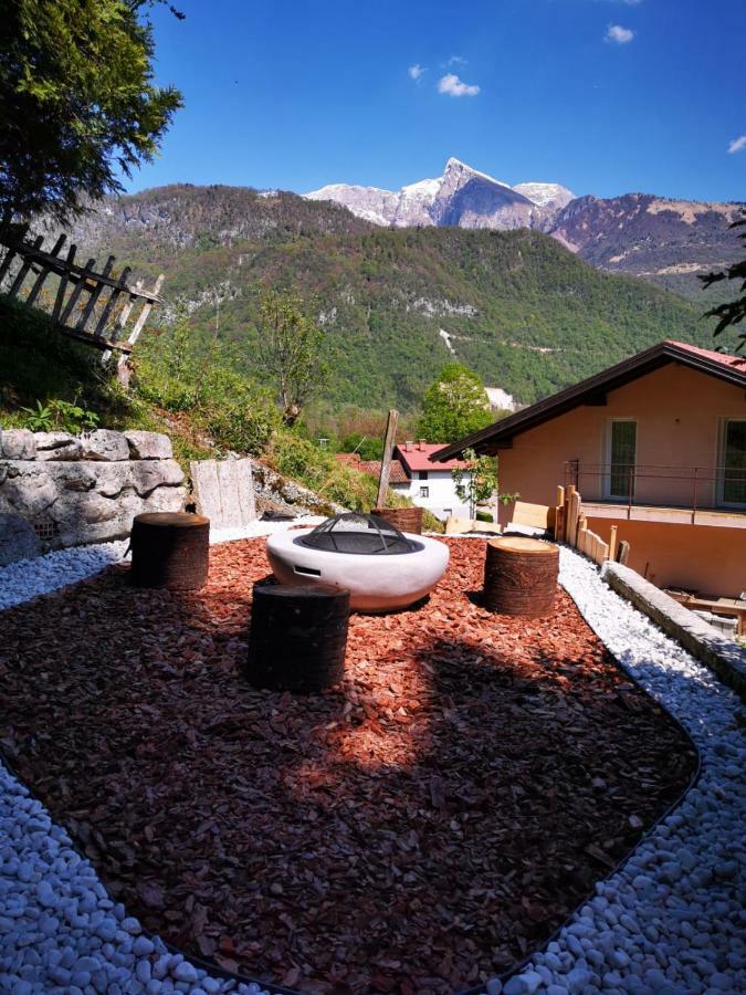 Cosy Cottage With Views Near Kobarid Buitenkant foto
